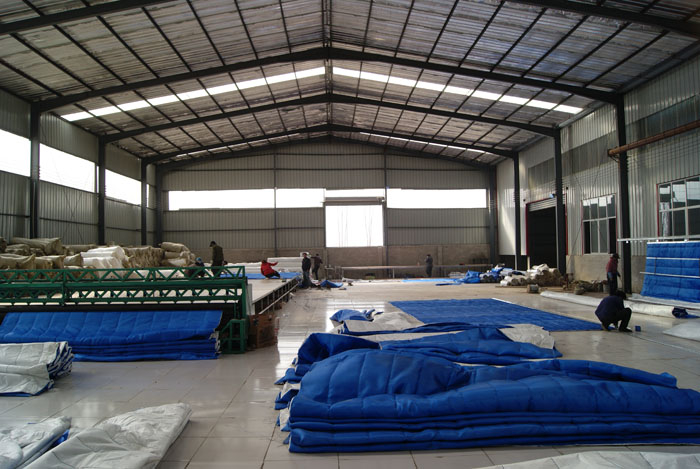 無(wú)機(jī)布防火卷簾門車間實(shí)拍